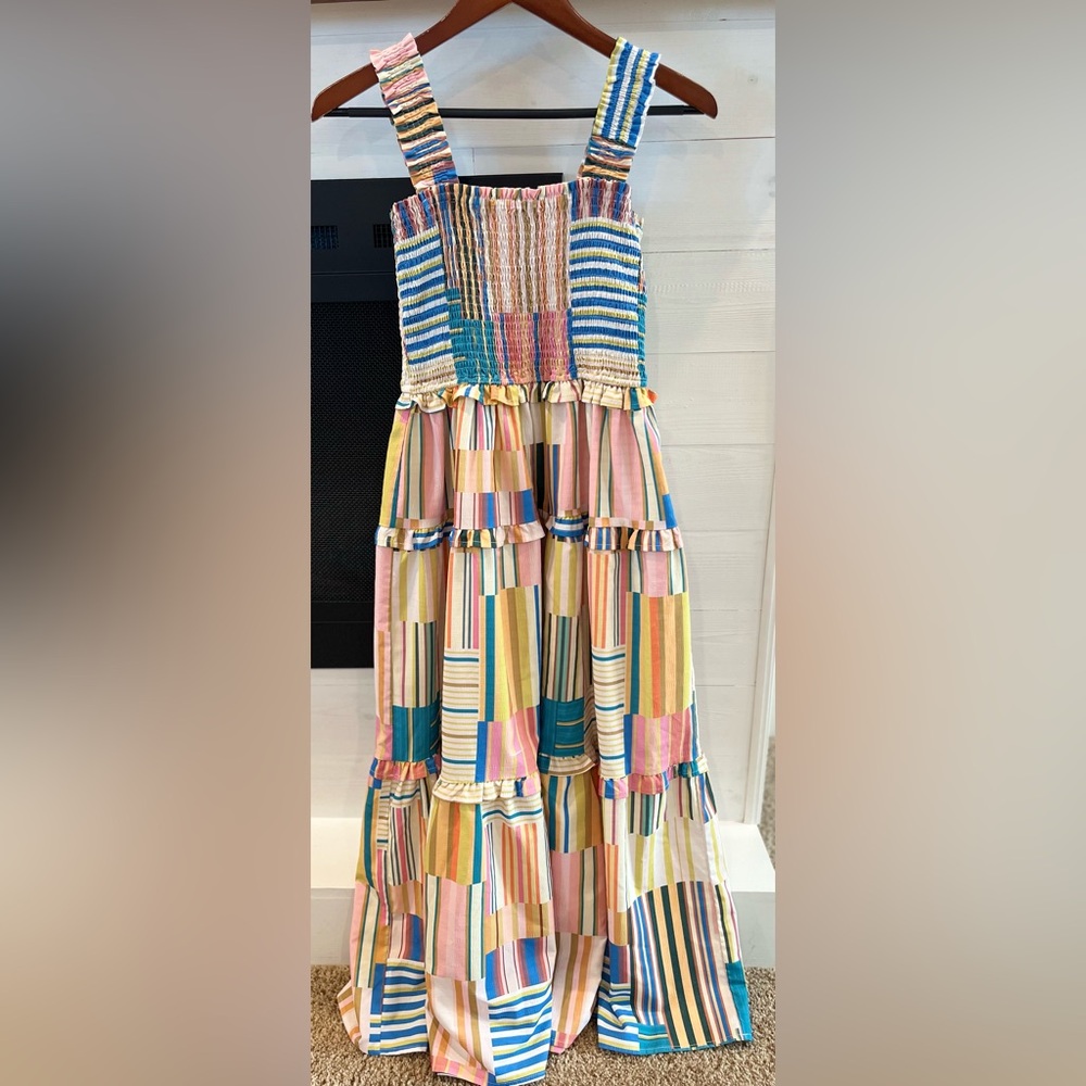 ENTRO long sleeve smocked dress Size medium multi color
